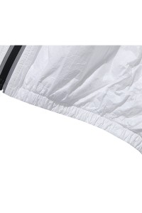 製造白色連帽風衣外套  訂做防水防風杜邦紙輕便風褸外套  風褸外套供應商  SKJ077 後面照